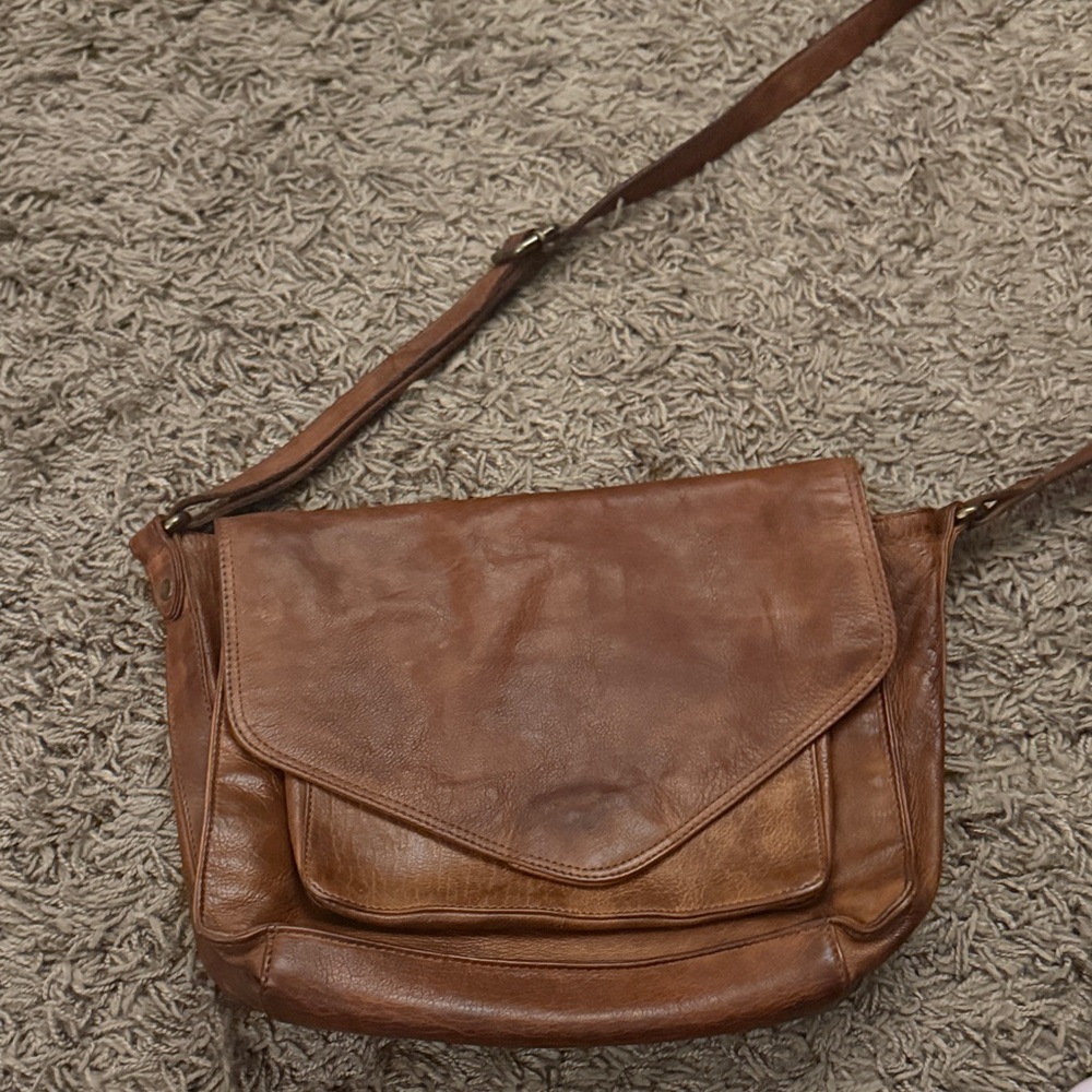 Source Unknown Tan Leather Crossbody Bag